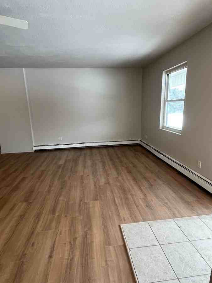 3359 Whitehall Rd - Photo 3 of 9