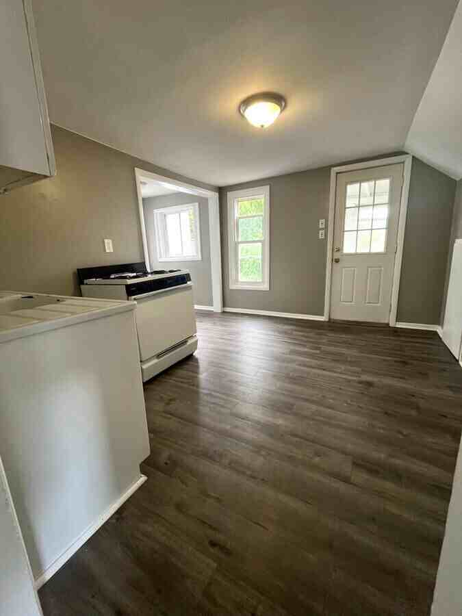 342 Marion Ave Nw - Photo 2 of 9