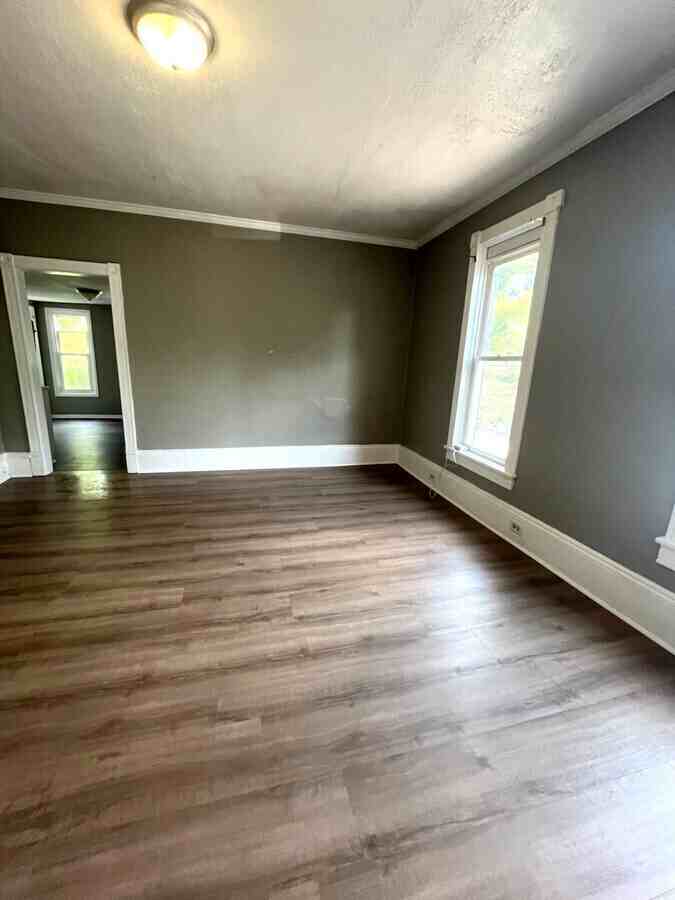 342 Marion Ave Nw - Photo 7 of 9