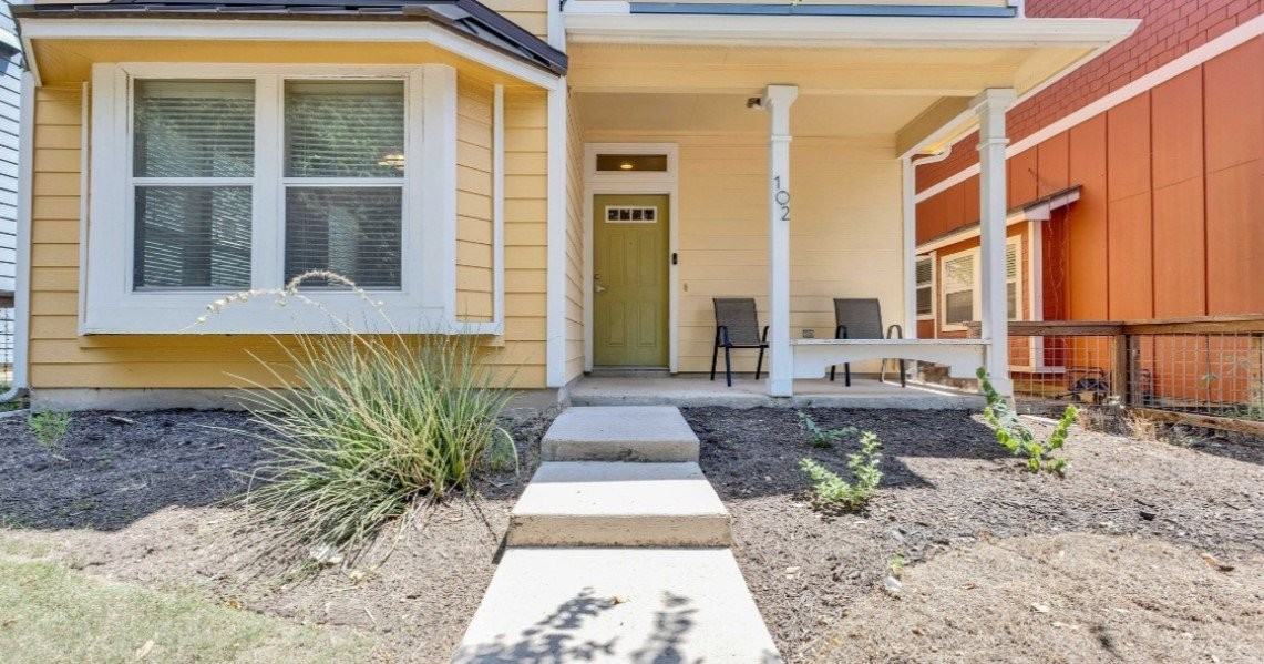 1601 Miriam Ave #102 - Photo 2 of 21