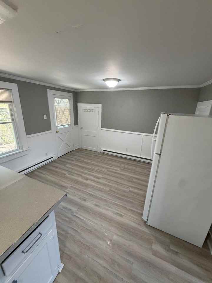 1115 Prescott Ave - Photo 5 of 11