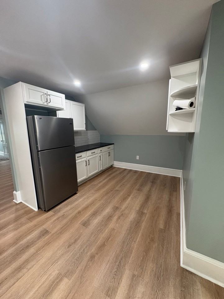 258 Notre Dame Ave #3 - Photo 6 of 18