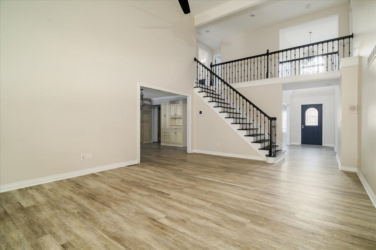 38291 River Park Dr - Photo 5 of 42