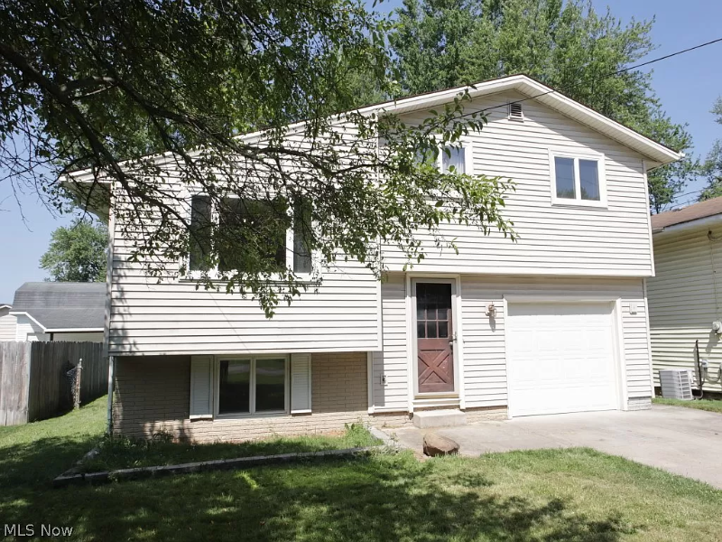 5850 Broad Blvd - Photo 2 of 16