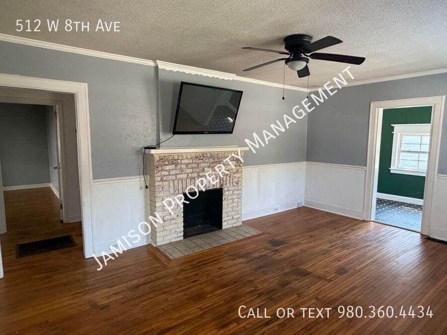 512 W 8th Ave - Photo 2 of 15