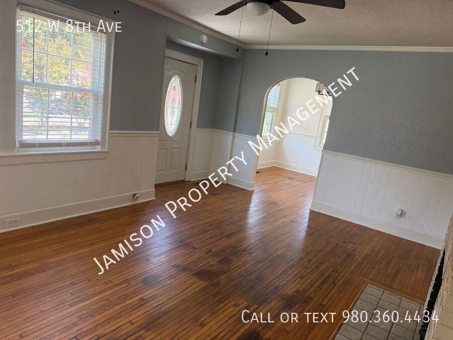 512 W 8th Ave - Photo 4 of 15