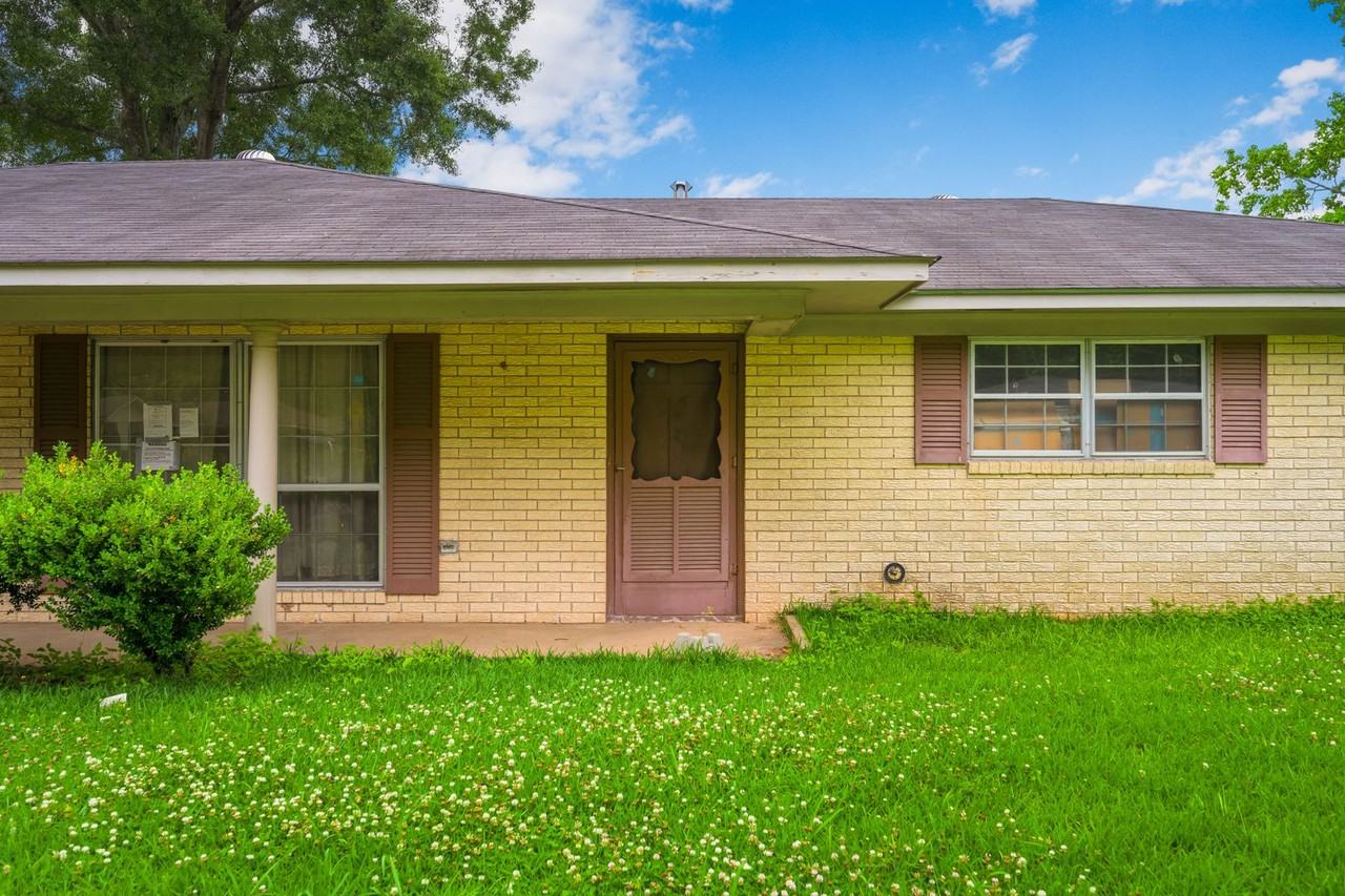 5601 Jeff Davis Dr - Photo 4 of 7