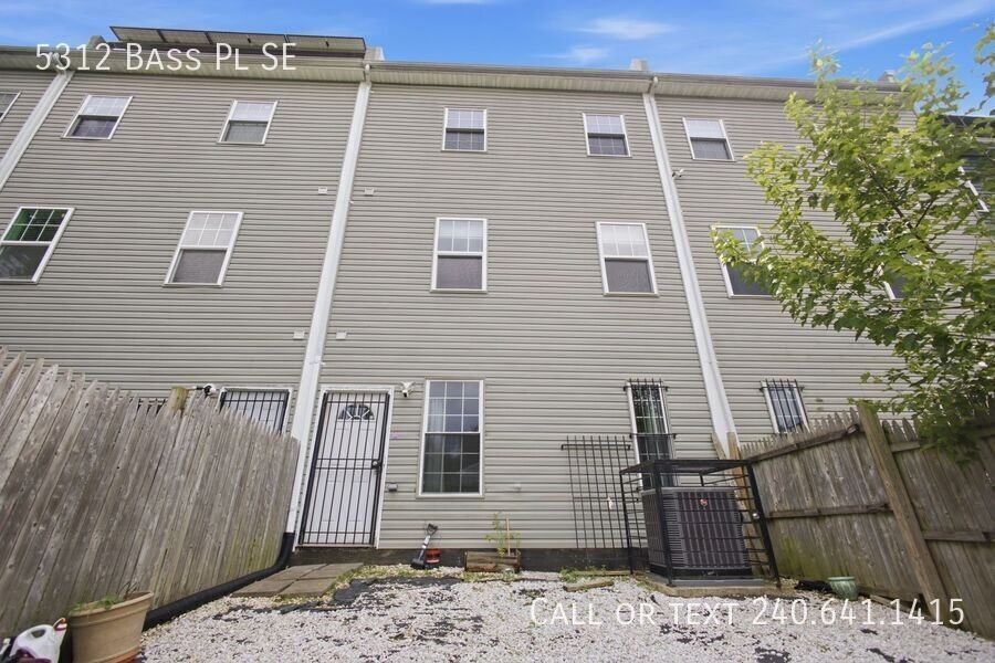 5312 Bass Pl Se - Photo 4 of 29