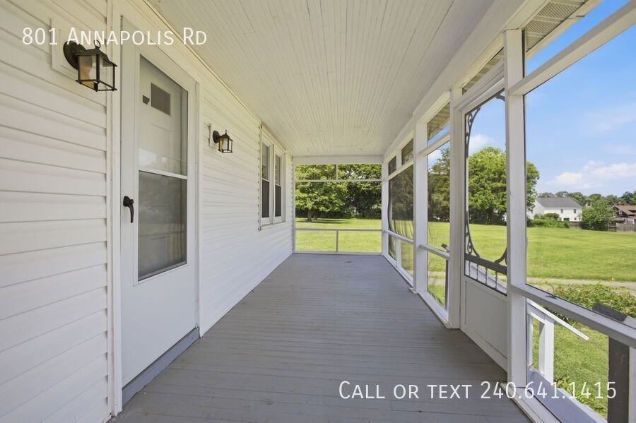 801 Annapolis Rd - Photo 3 of 26
