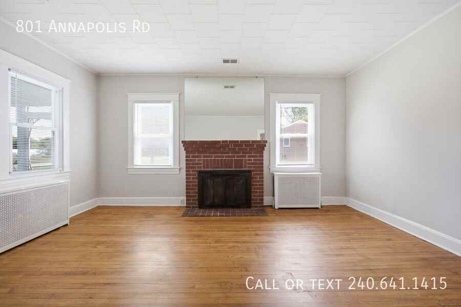 801 Annapolis Rd - Photo 6 of 26