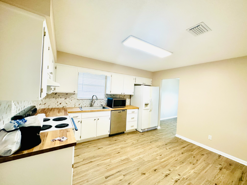 261 Dillon Dr - Photo 6 of 25