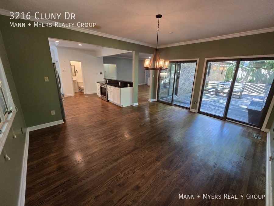 3216 Cluny Dr - Photo 7 of 42