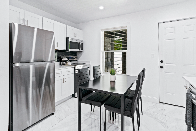 4115 N Hubert Ave #3 - Photo 5 of 14