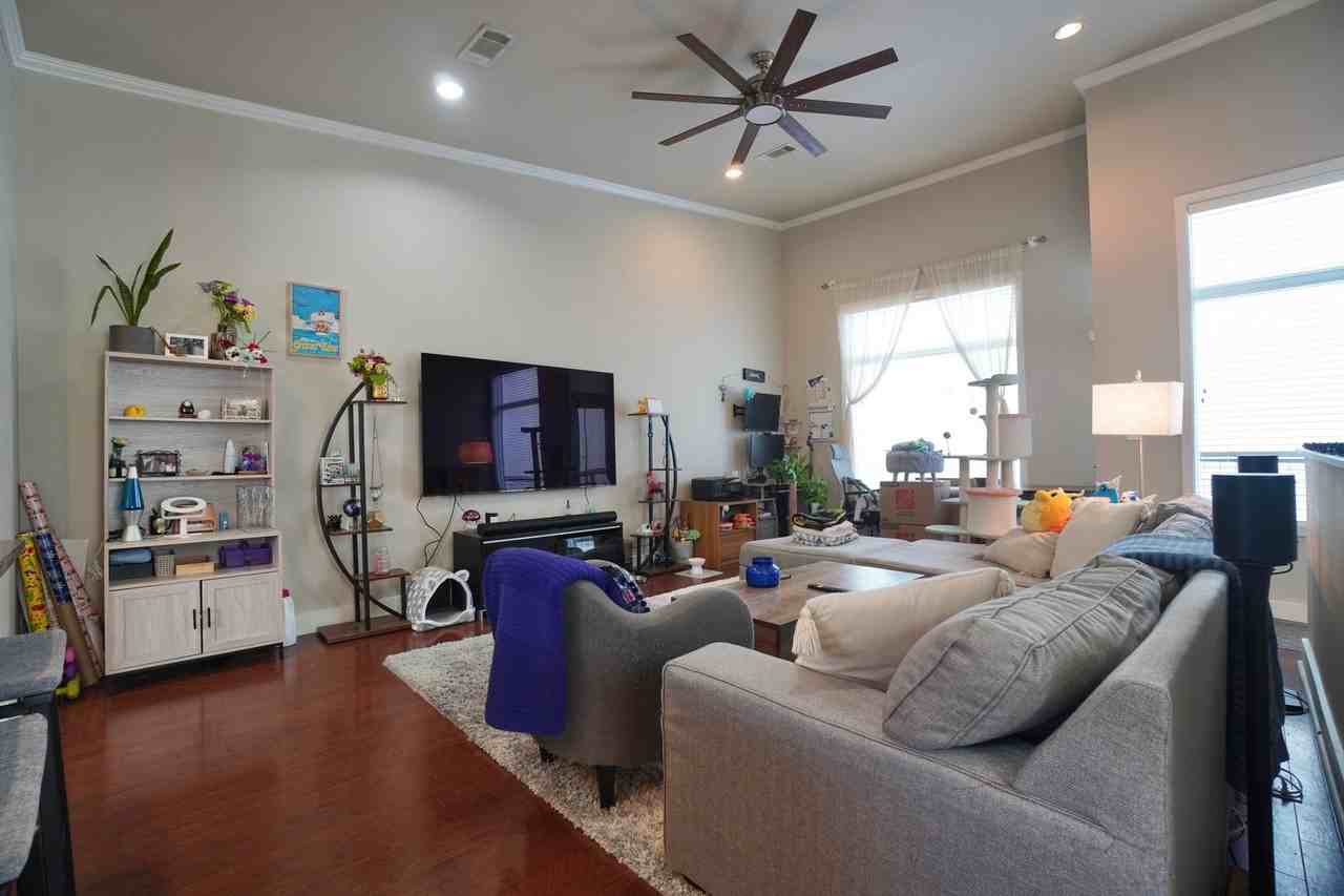 1702 S Lamar Blvd #24 - Photo 2 of 20