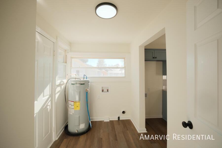 4313 Wallace St - Photo 7 of 10