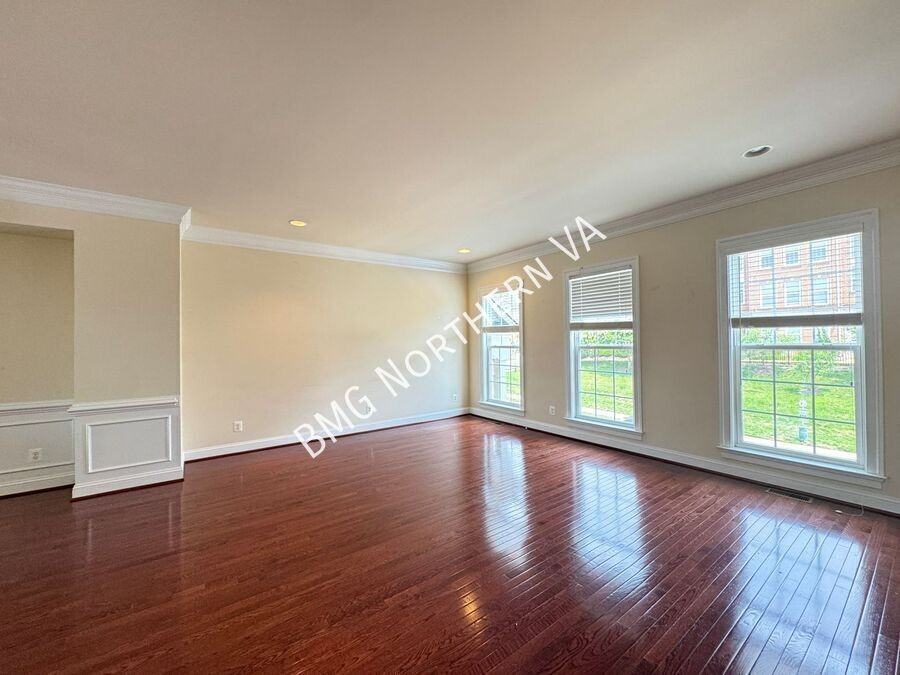 20647 Erskine Ter - Photo 3 of 36