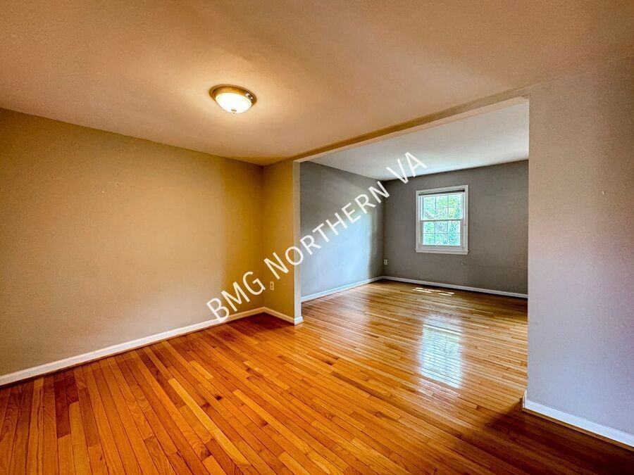 566 Windover Ave Nw - Photo 7 of 27