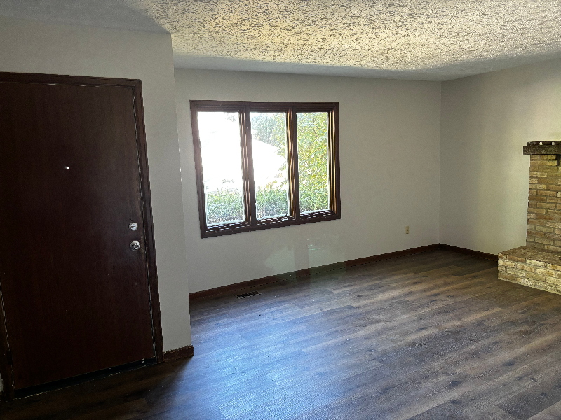 23 Groton Dr - Photo 3 of 15