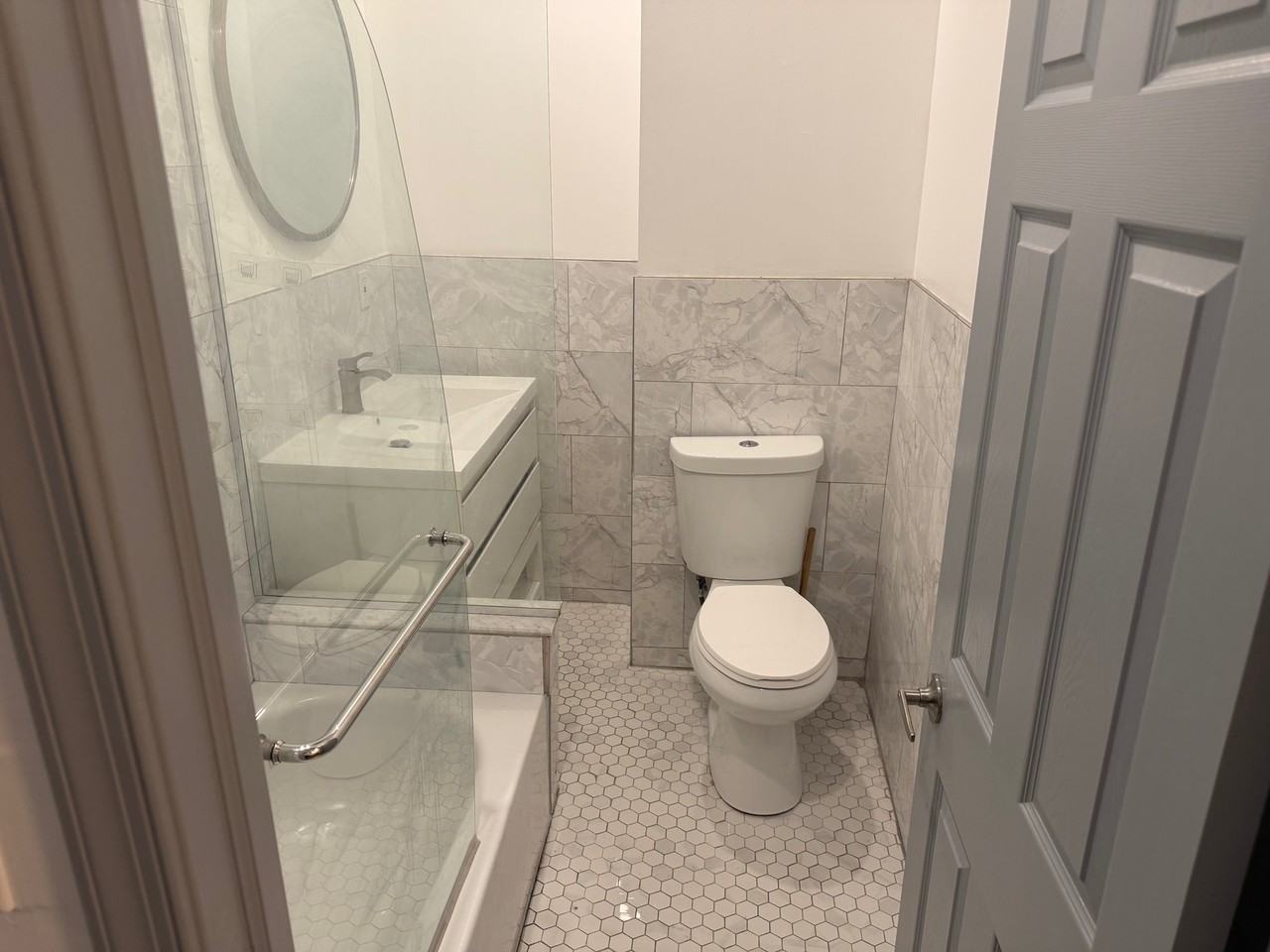 744 S Frazier St - Photo 2 of 5