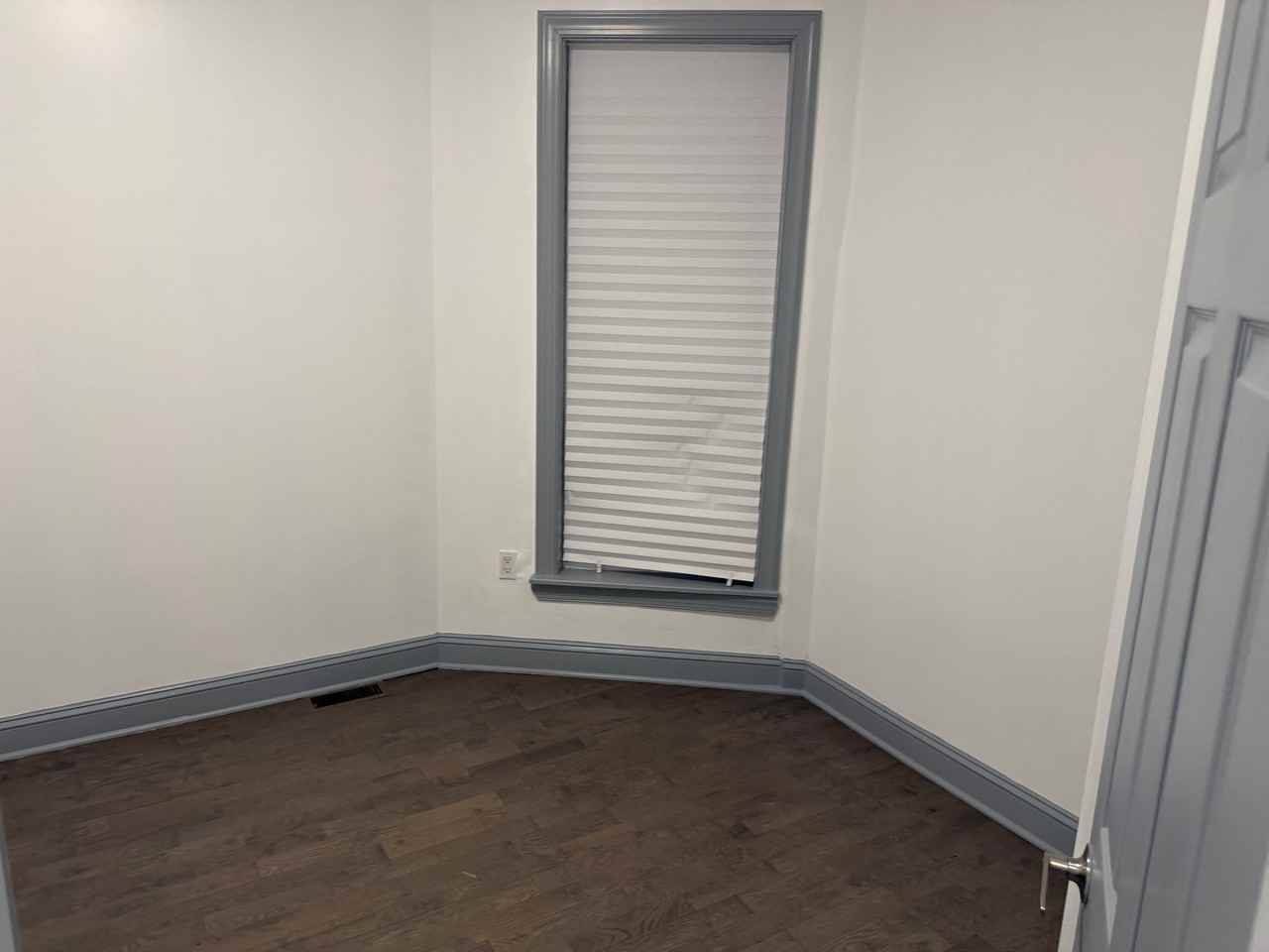 744 S Frazier St - Photo 3 of 5