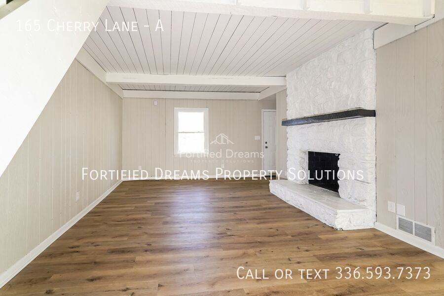165 Cherry Ln #A - Photo 3 of 23