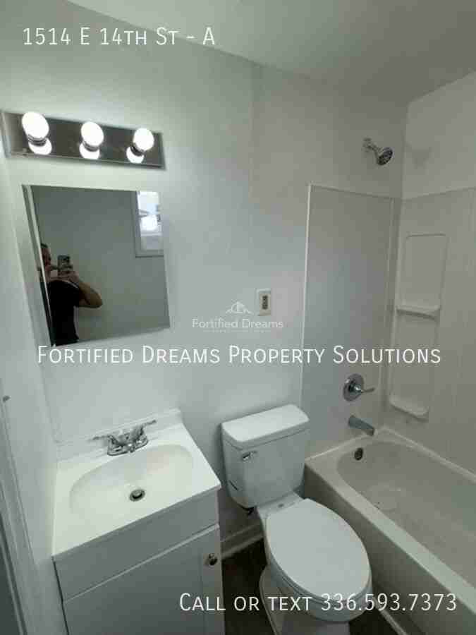 1514 E 14th St #A - Photo 6 of 19