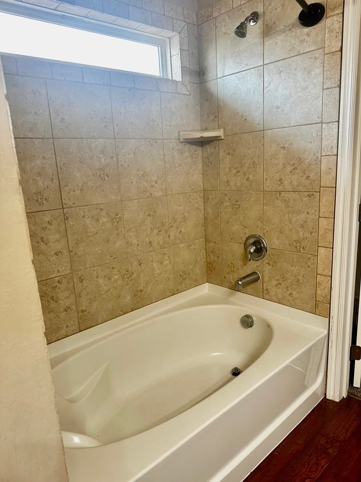 2928 Thompson Farm Ln - Photo 7 of 17