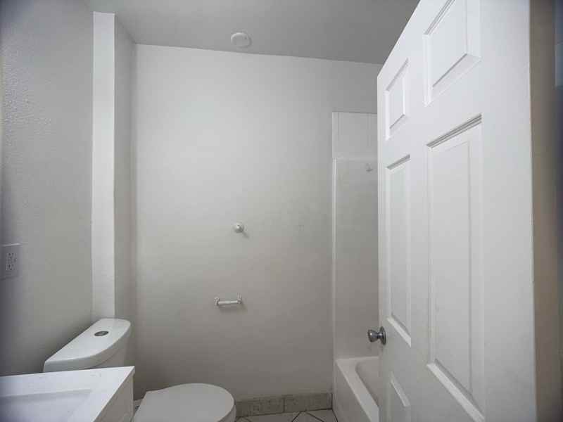 4950 Milwaukee St - Photo 4 of 11