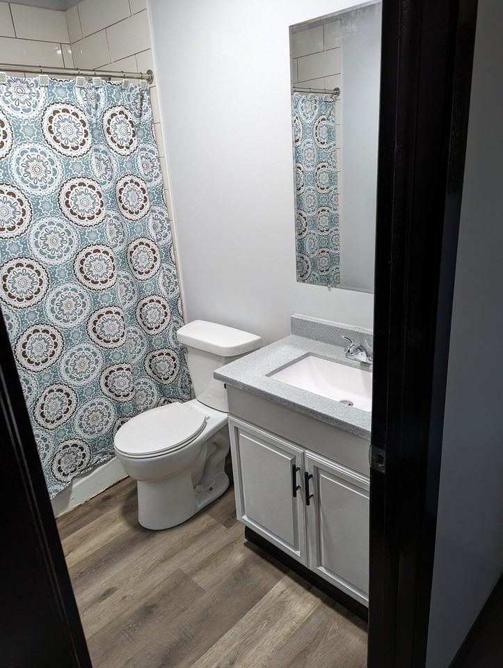 480 Park St E #1 - Photo 5 of 15