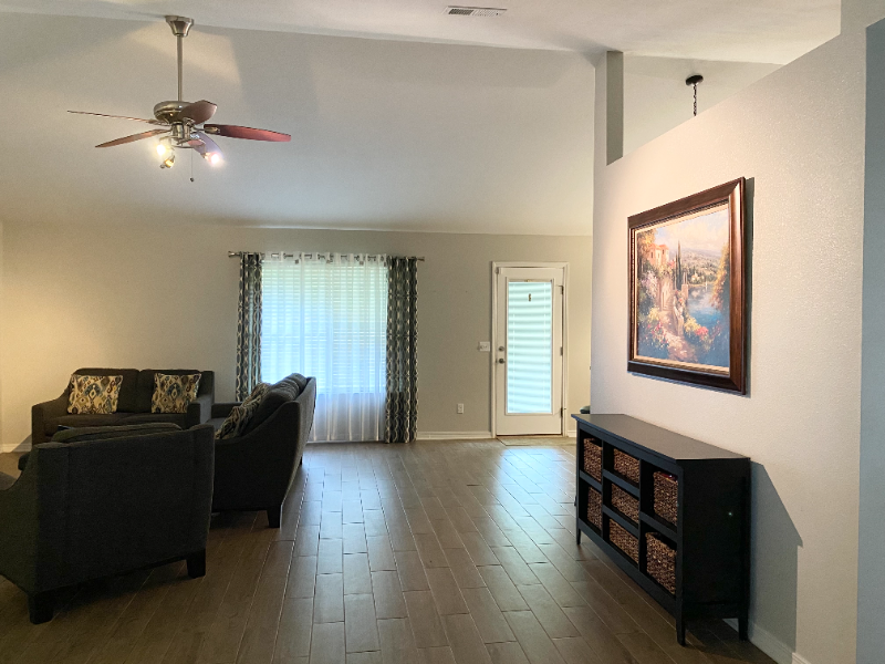 3918 Holleyberry Ln - Photo 2 of 19