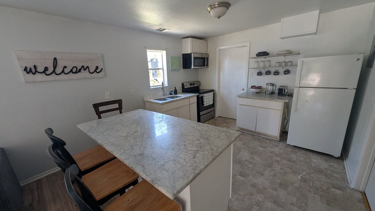 331 Gardina St #MAIN - Photo 7 of 22
