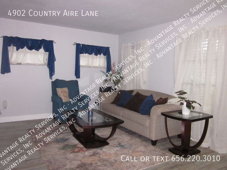 4902 Country Aire Ln - Photo 5 of 27