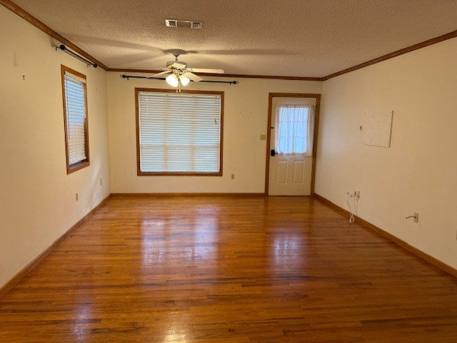 1814 W Pine St - Photo 3 of 9