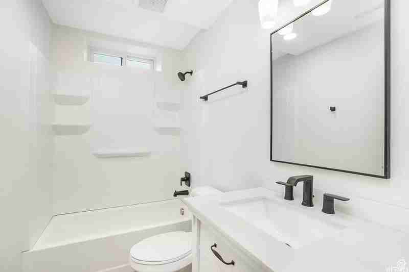 1707 W Packsaddle Cir #1 - Photo 2 of 14