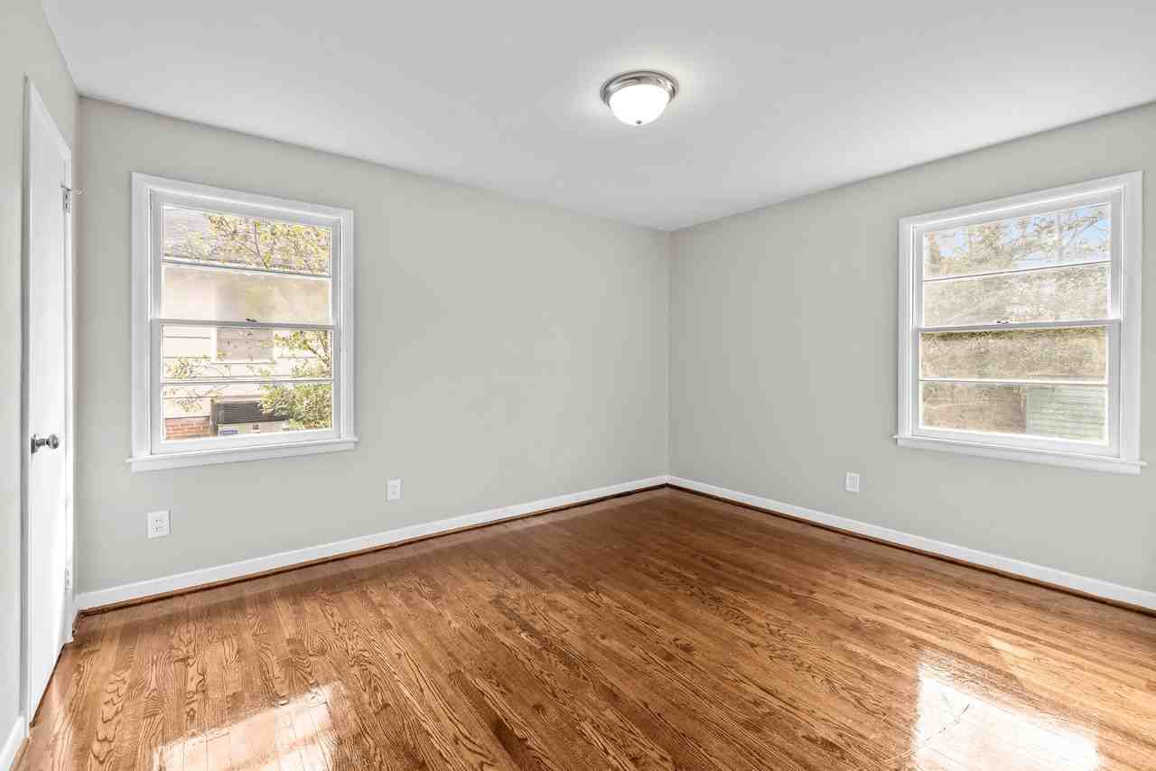1321 Five Mile Rd - Photo 7 of 18
