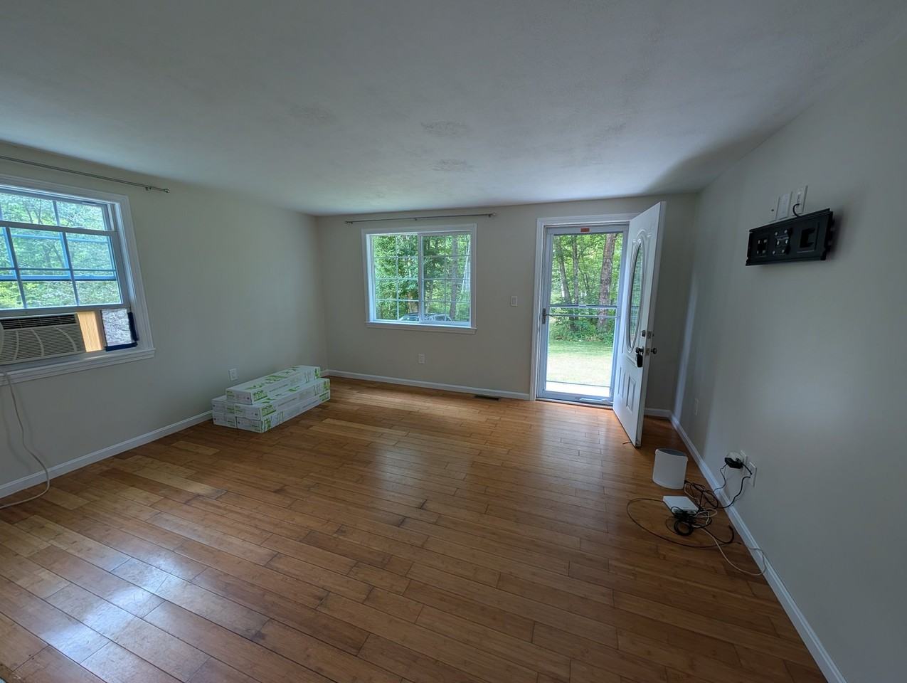 28 Flutter St - Photo 3 of 9