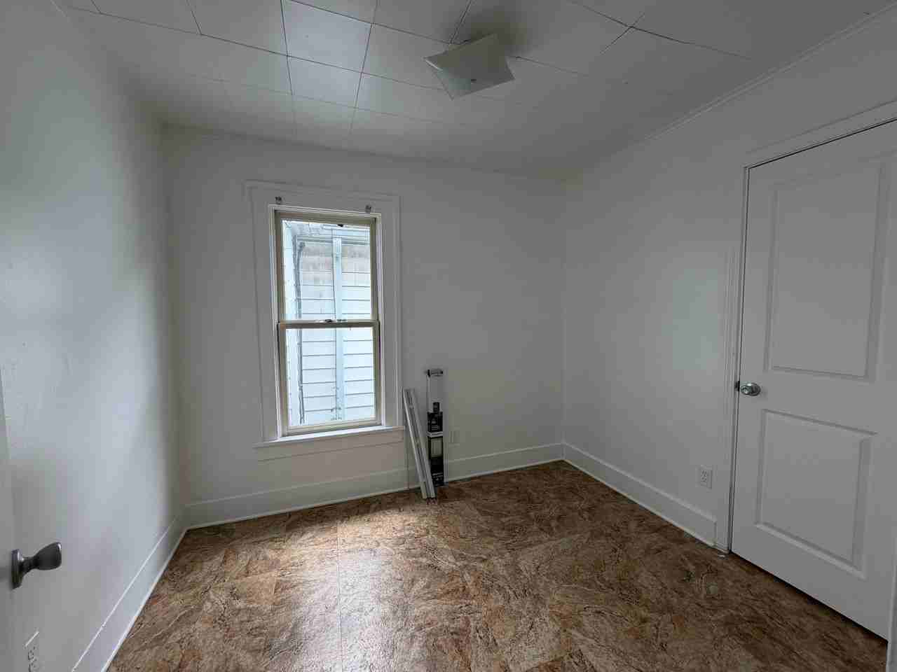 913 N 7th St #4 - Photo 4 of 9