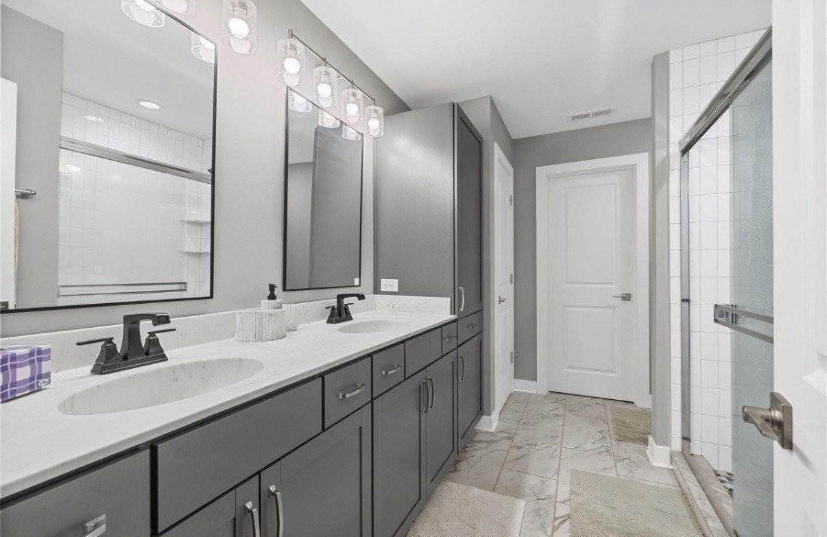 9351 Woodgate Cir - Photo 7 of 8
