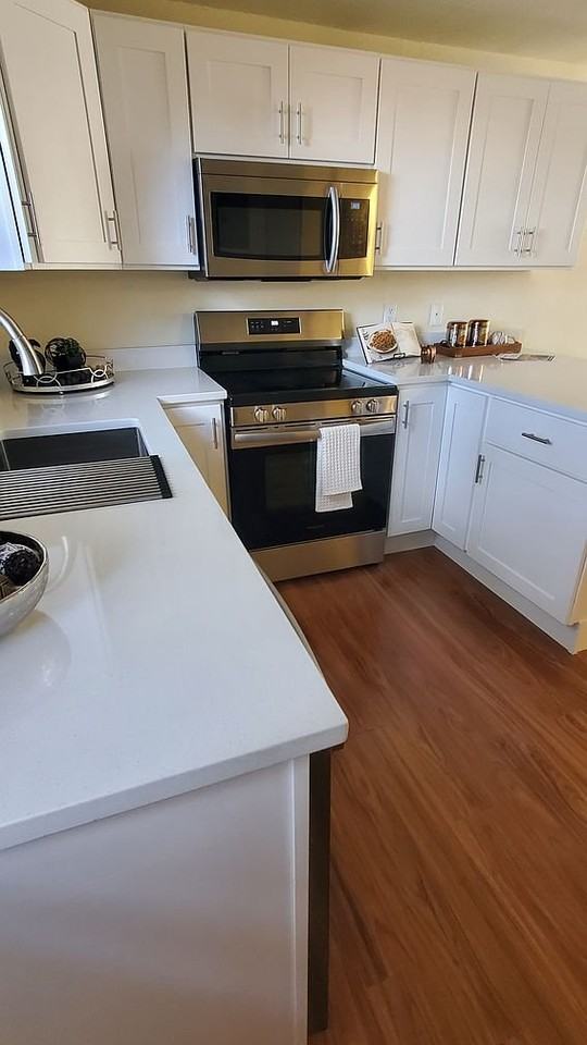 5846 S Pearl St - Photo 5 of 12