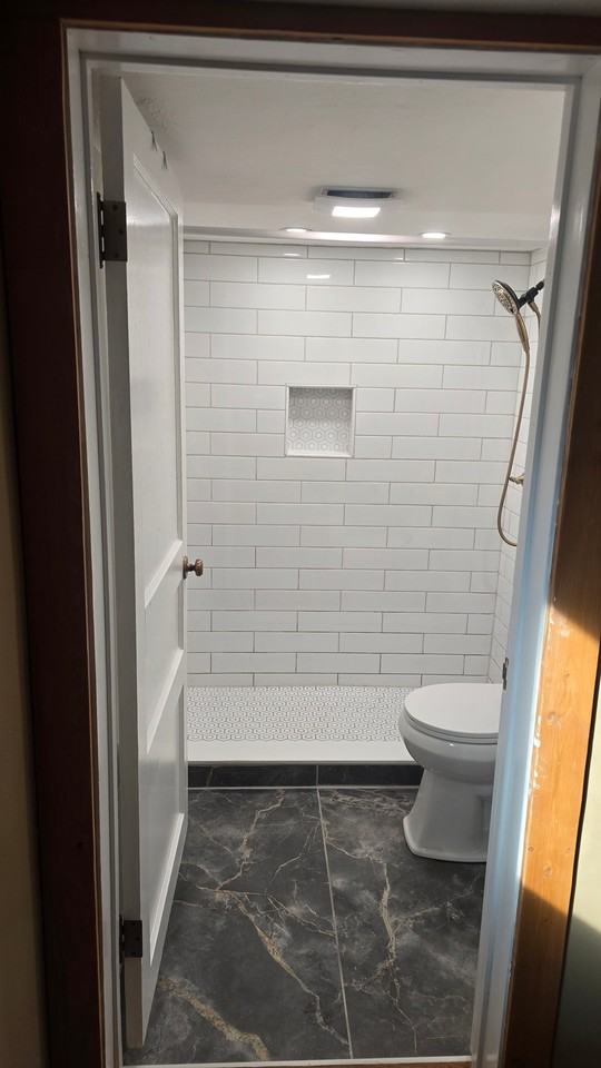 150 N Johnson Ave - Photo 2 of 13
