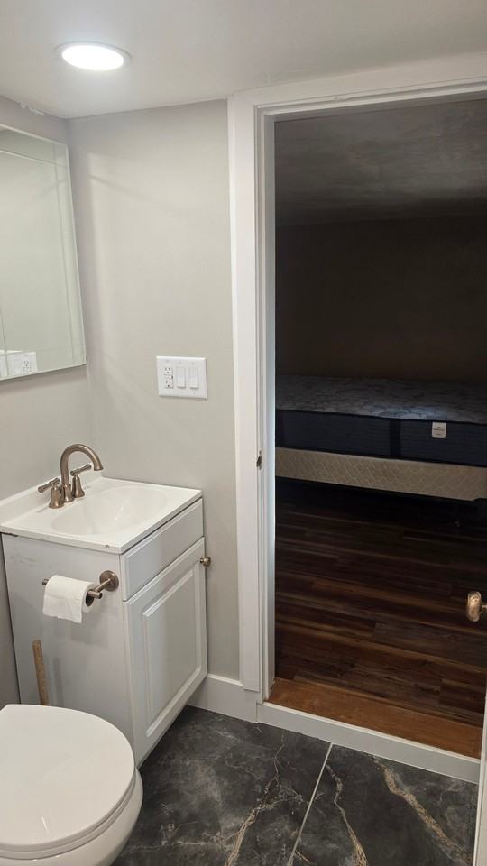150 N Johnson Ave - Photo 3 of 13