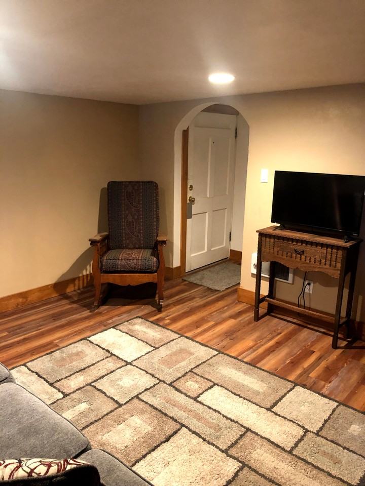 150 N Johnson Ave - Photo 5 of 13