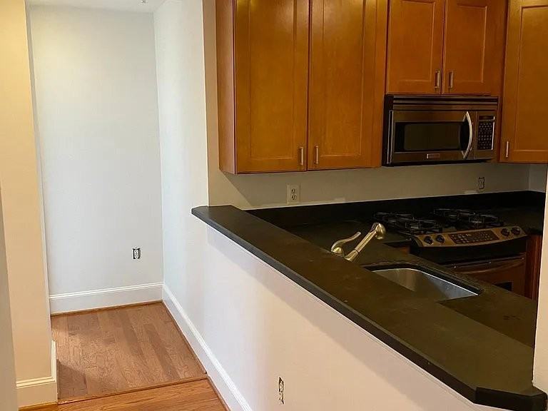 3220 17th St Nw - Photo 6 of 19