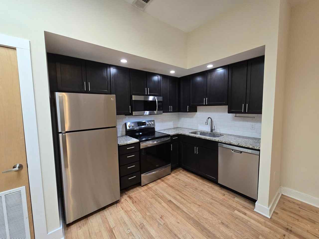 503 E Main St #204 - Photo 7 of 17