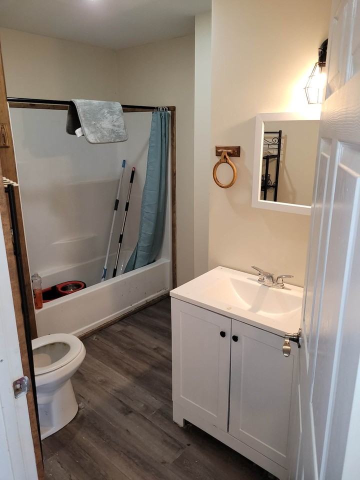 179 E Main St #2