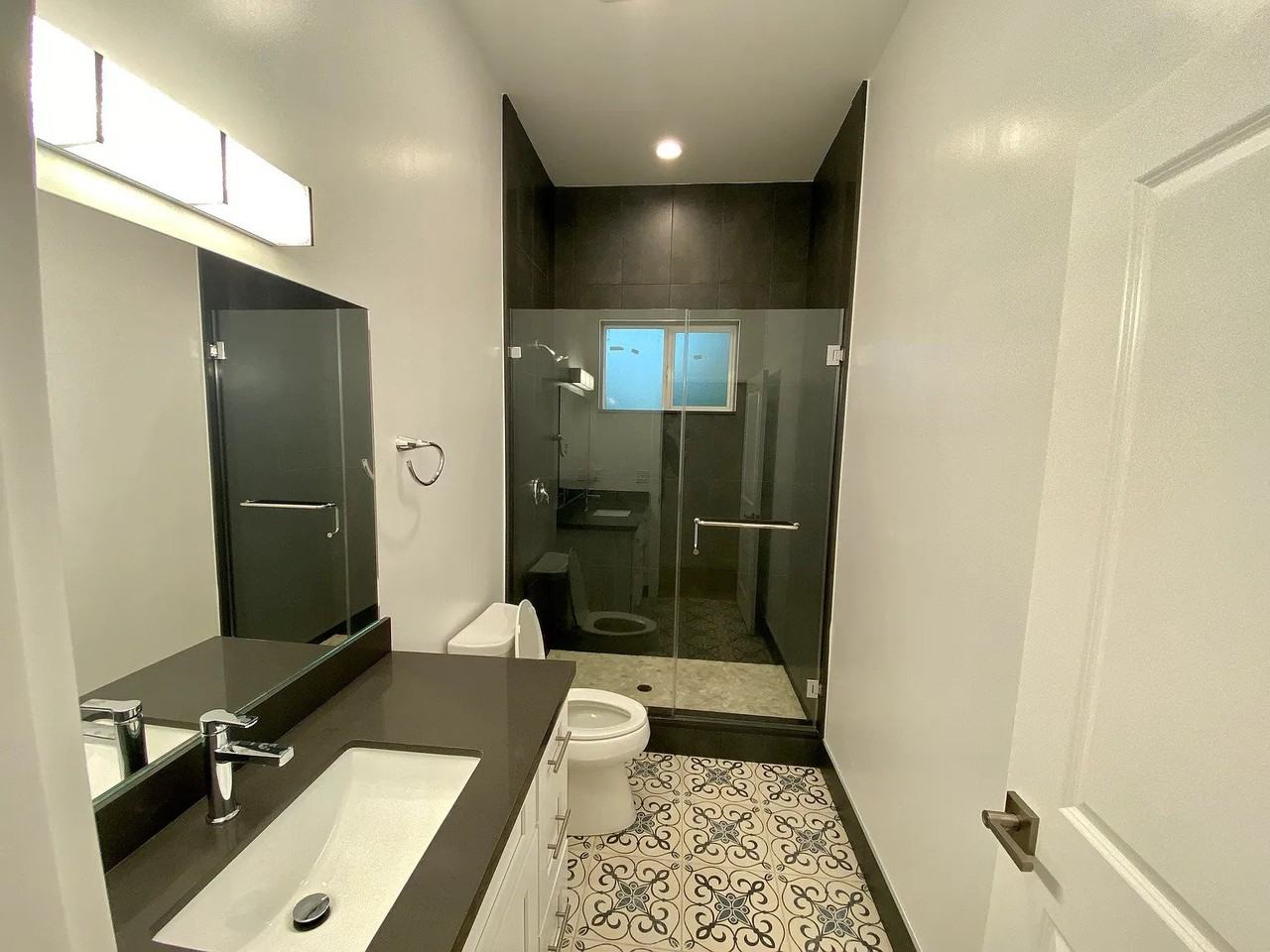 5329 Willis Ave - Photo 6 of 10