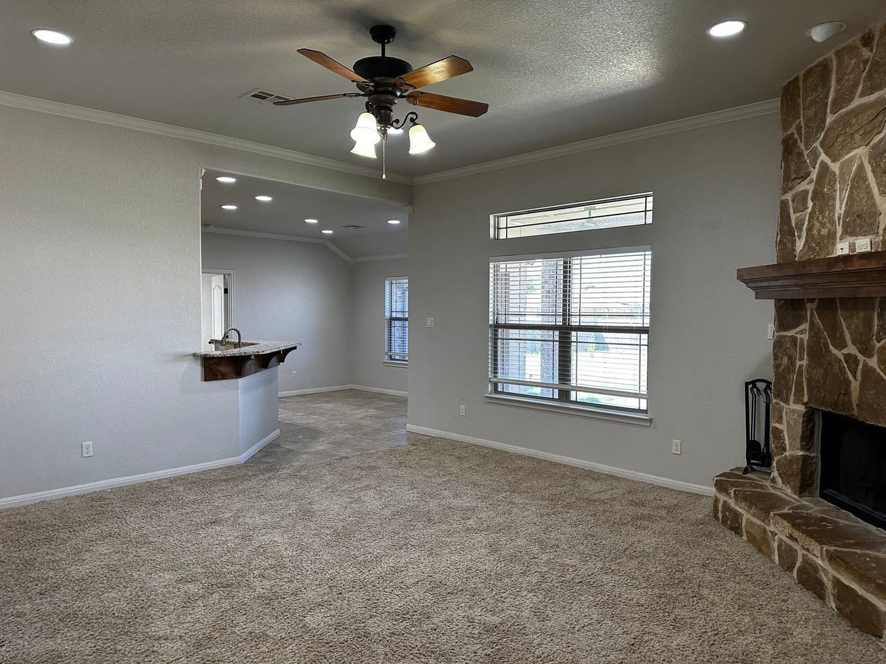 10412 Whitney Trce - Photo 4 of 17