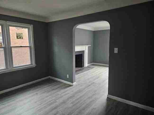 17321 Murray Hill St - Photo 2 of 9
