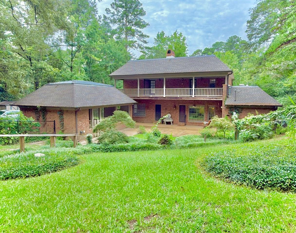 1600 Seminole Dr - Photo 2 of 20