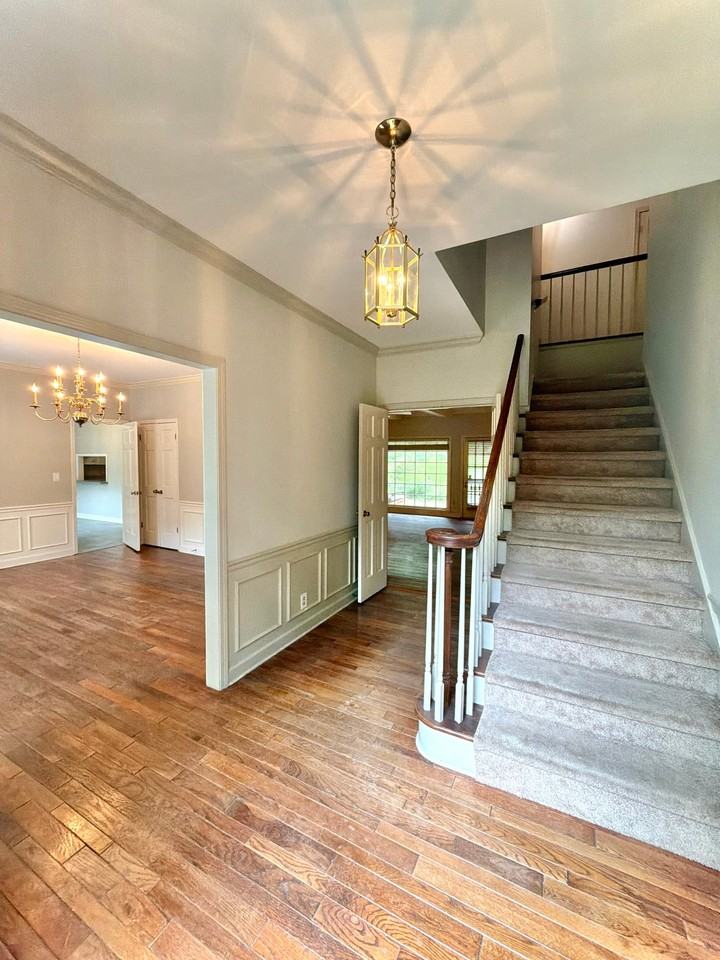 1600 Seminole Dr - Photo 3 of 20